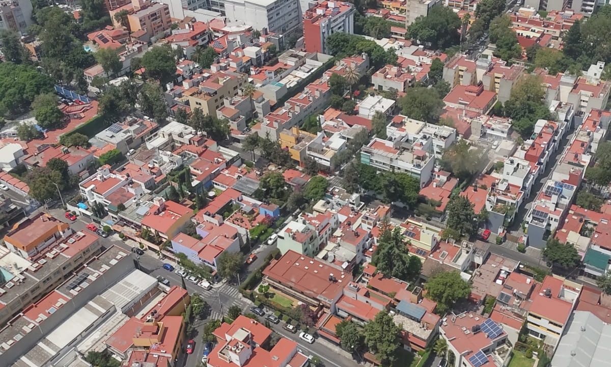 i16